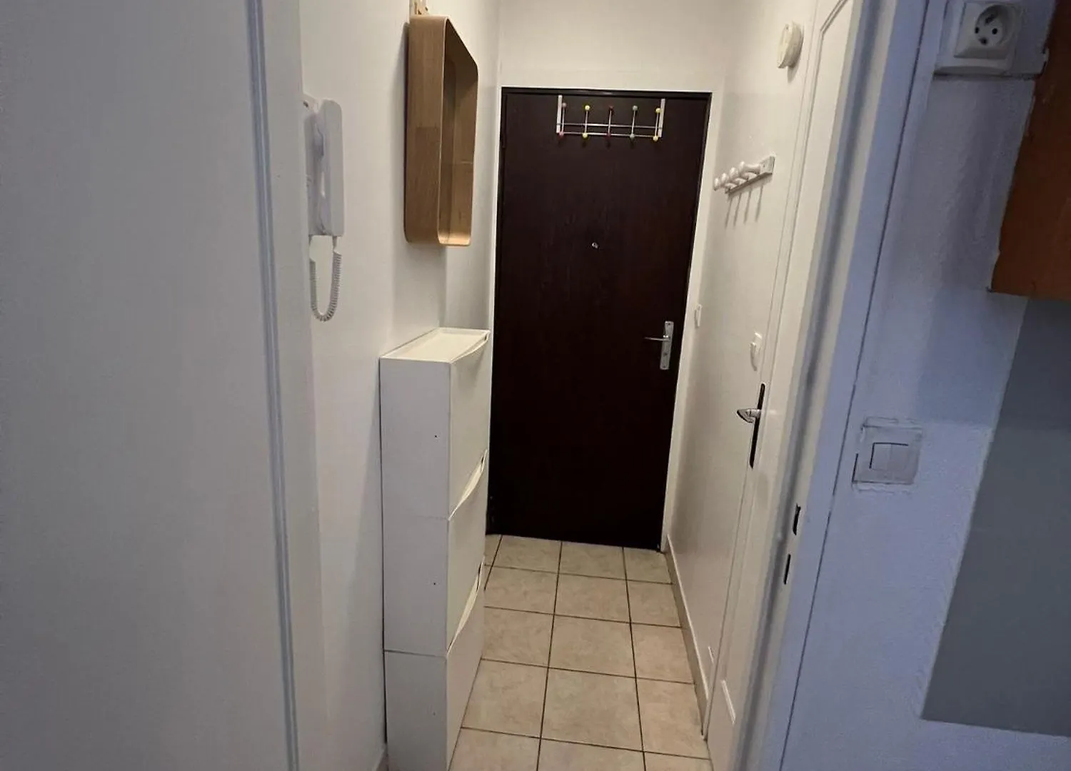 Studio Paris 20E 公寓